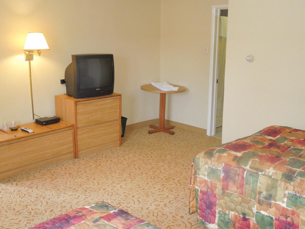 Red Lion Motel Southampton Εξωτερικό φωτογραφία